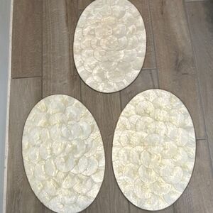 Capiz Shell Oval Placemats Set of 3 Scallop Pattern Ivory White 12" x 18"